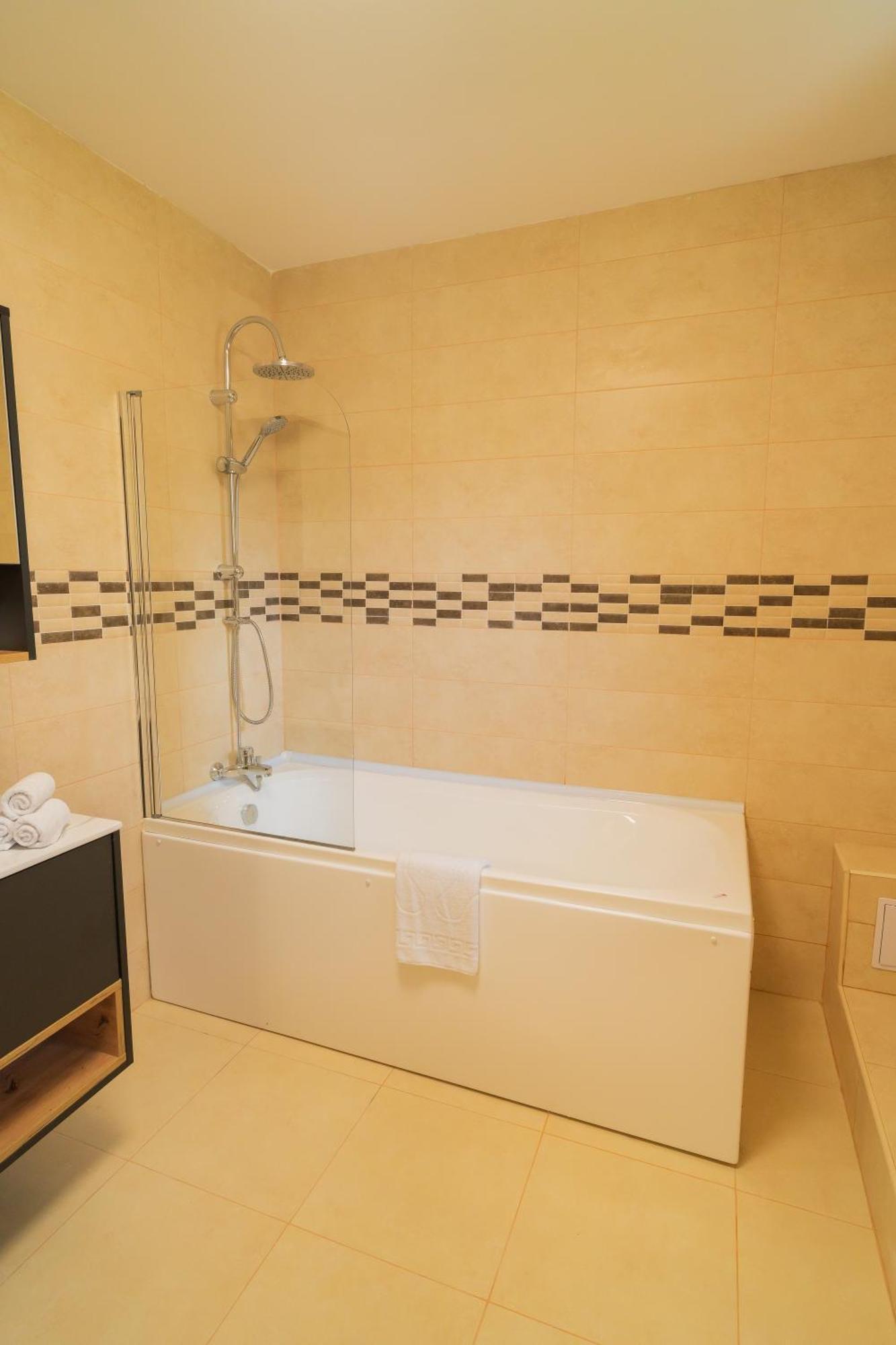 Ndl Apartaments Kluż-Napoka Zewnętrze zdjęcie